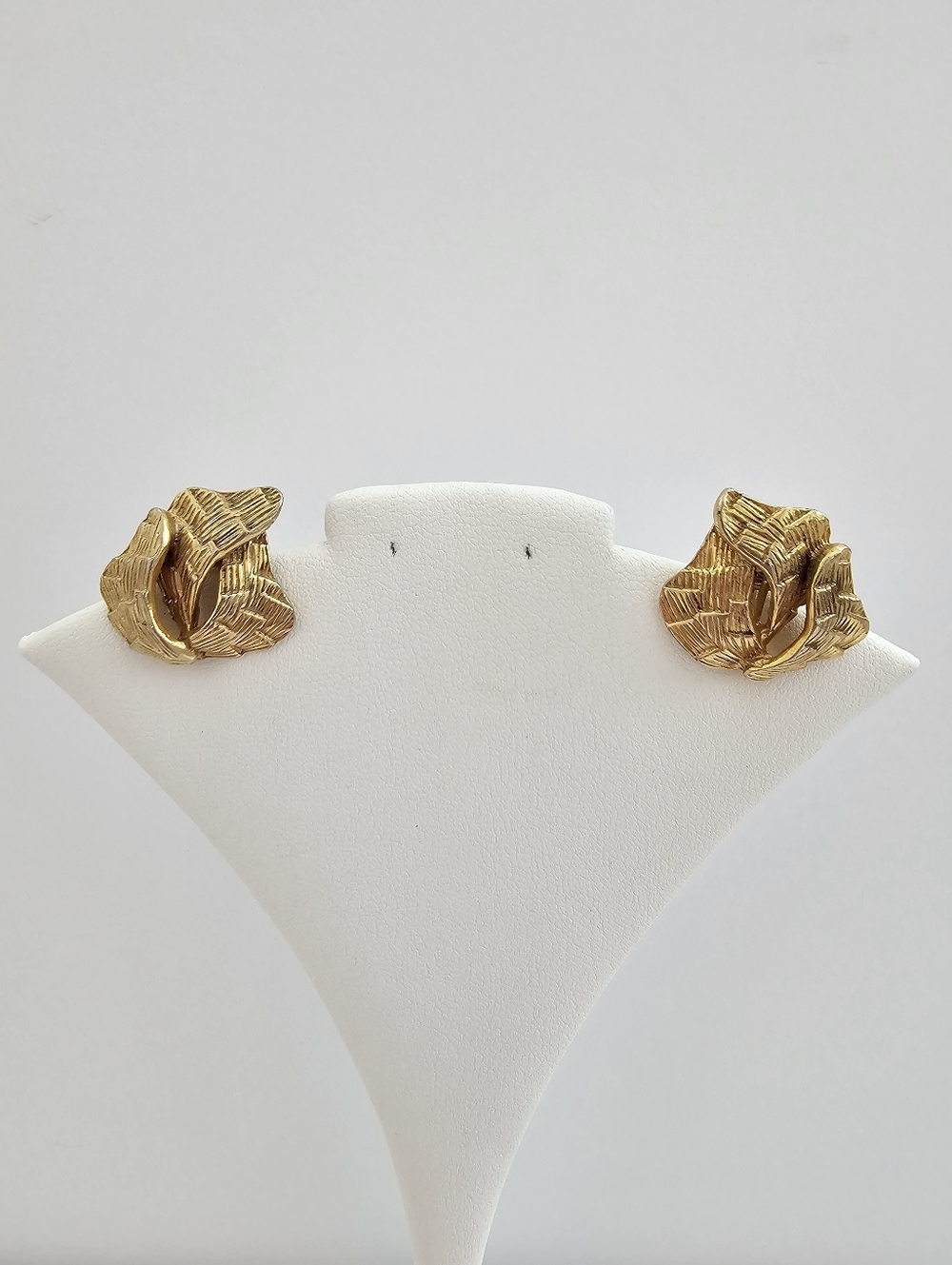 Vintage Signed Castlecliff Textured Gold-Tone Leaf Post Earrings